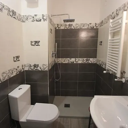 Francesca Hotel 2*