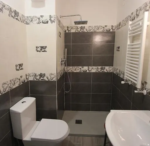 Francesca ホテル 2*